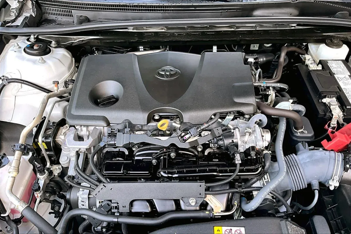 2024 Toyota Camry SE thumbnail 32