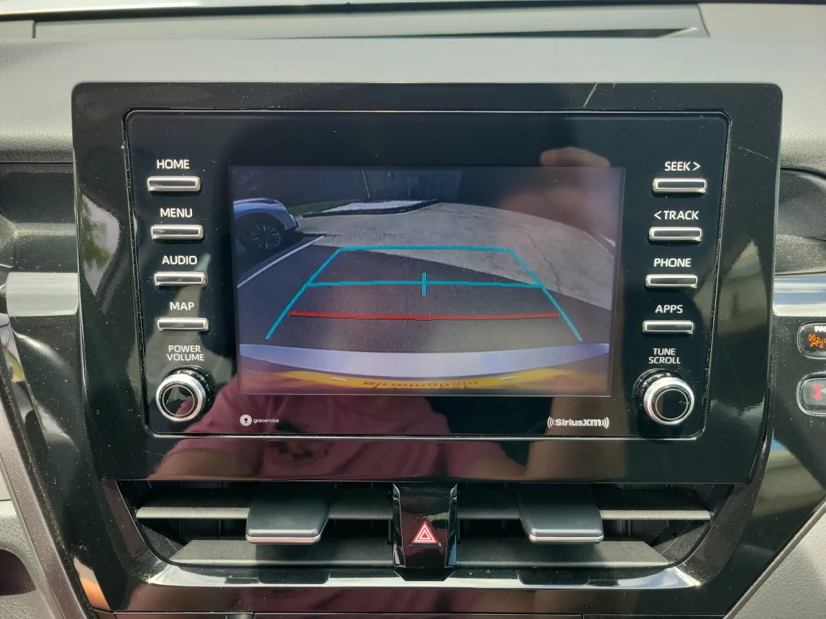 2024 Toyota Camry SE thumbnail 12