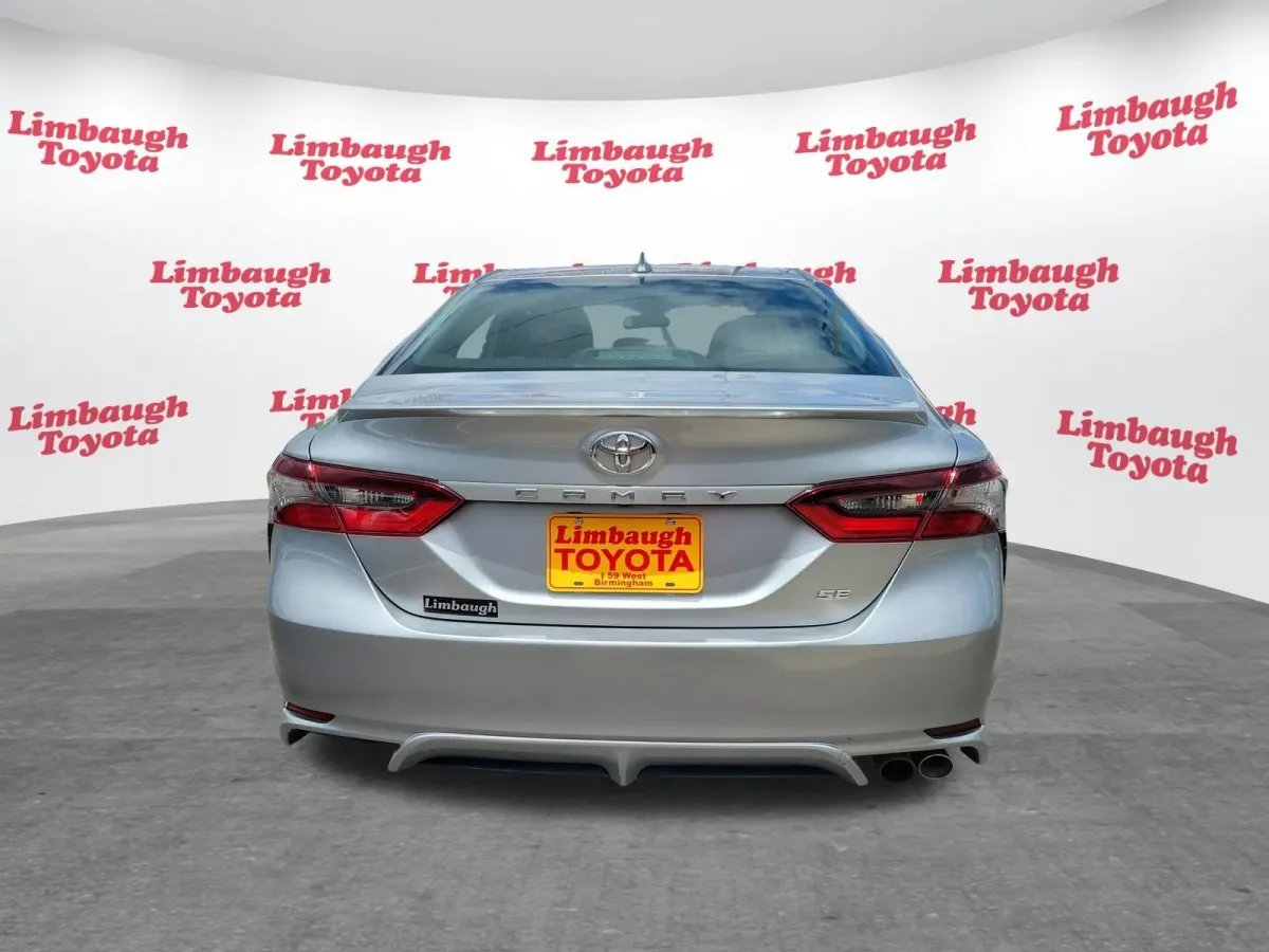 2024 Toyota Camry SE thumbnail 20
