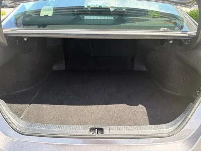 2024 Toyota Camry SE thumbnail 14