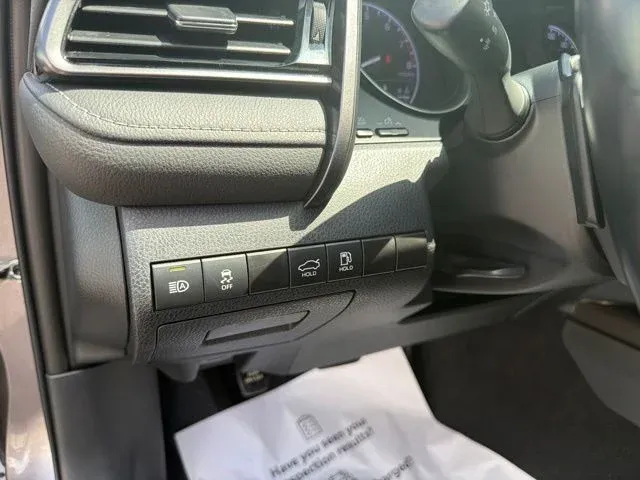 2024 Toyota Camry SE thumbnail 30