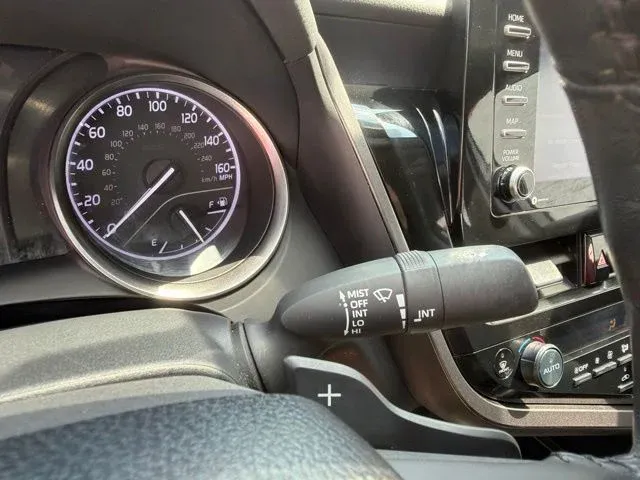 2024 Toyota Camry SE thumbnail 34