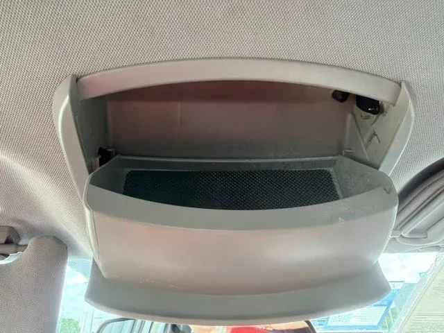 2024 Toyota Camry SE thumbnail 45