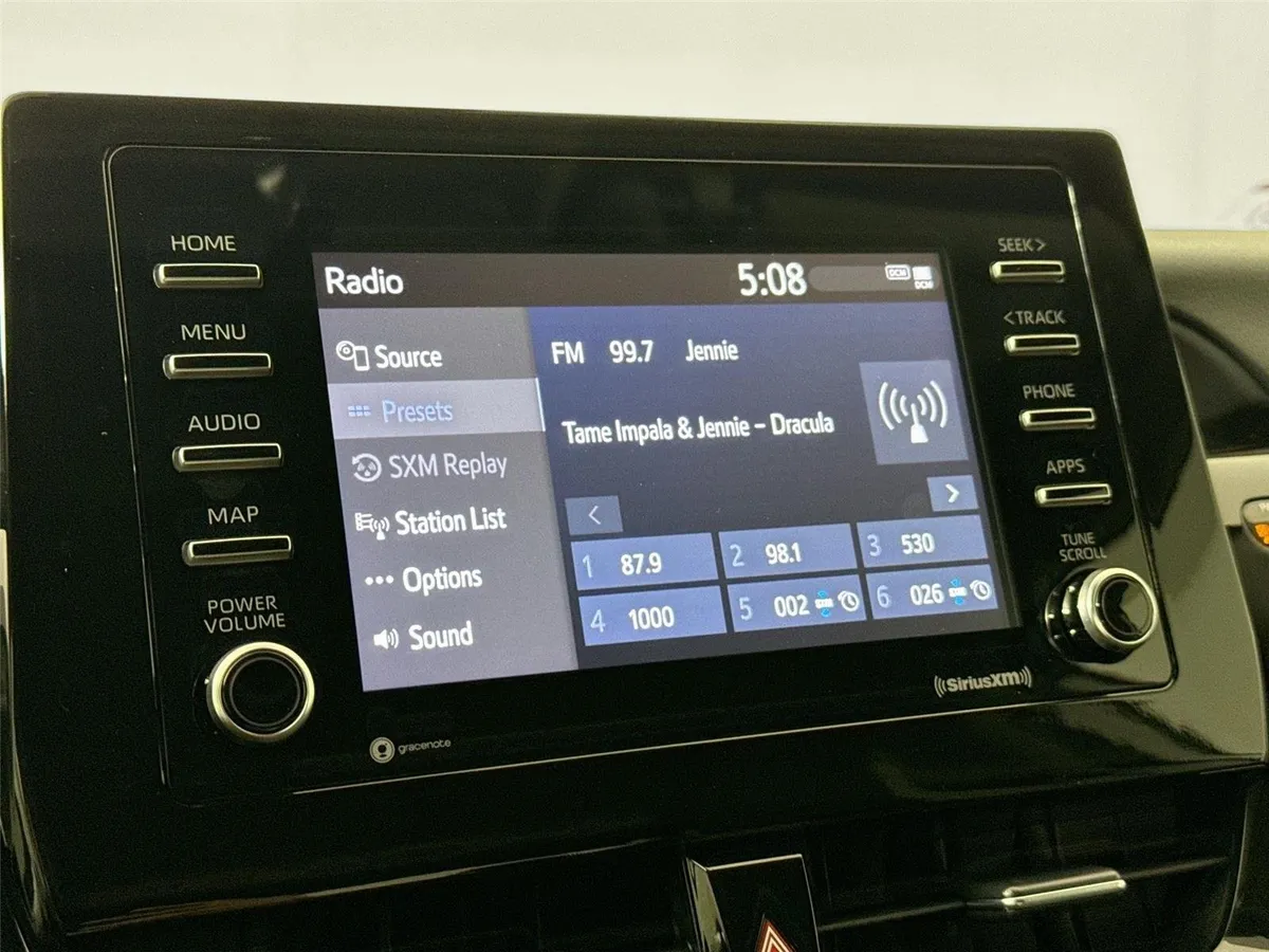2024 Toyota Camry SE thumbnail 20
