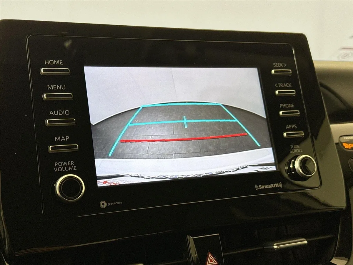 2024 Toyota Camry SE thumbnail 21