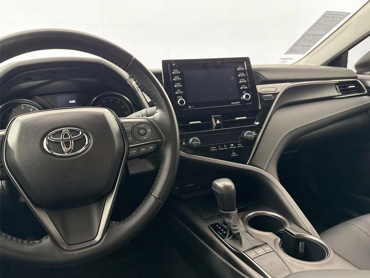 2024 Toyota Camry SE thumbnail 28