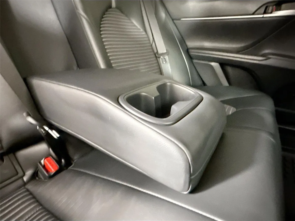 2024 Toyota Camry SE thumbnail 34