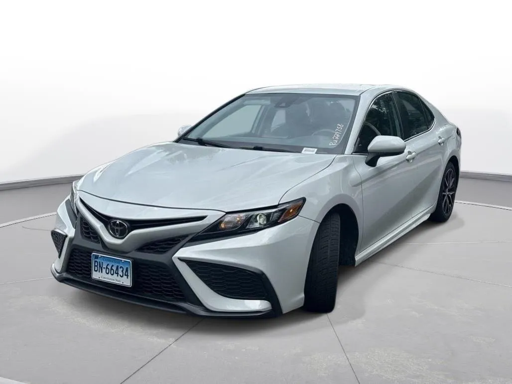 2024 Toyota Camry SE thumbnail 2