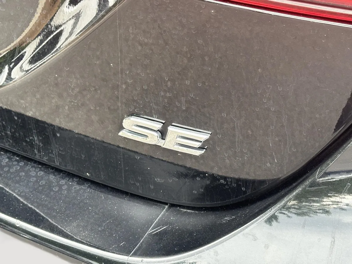 2024 Toyota Camry SE thumbnail 10