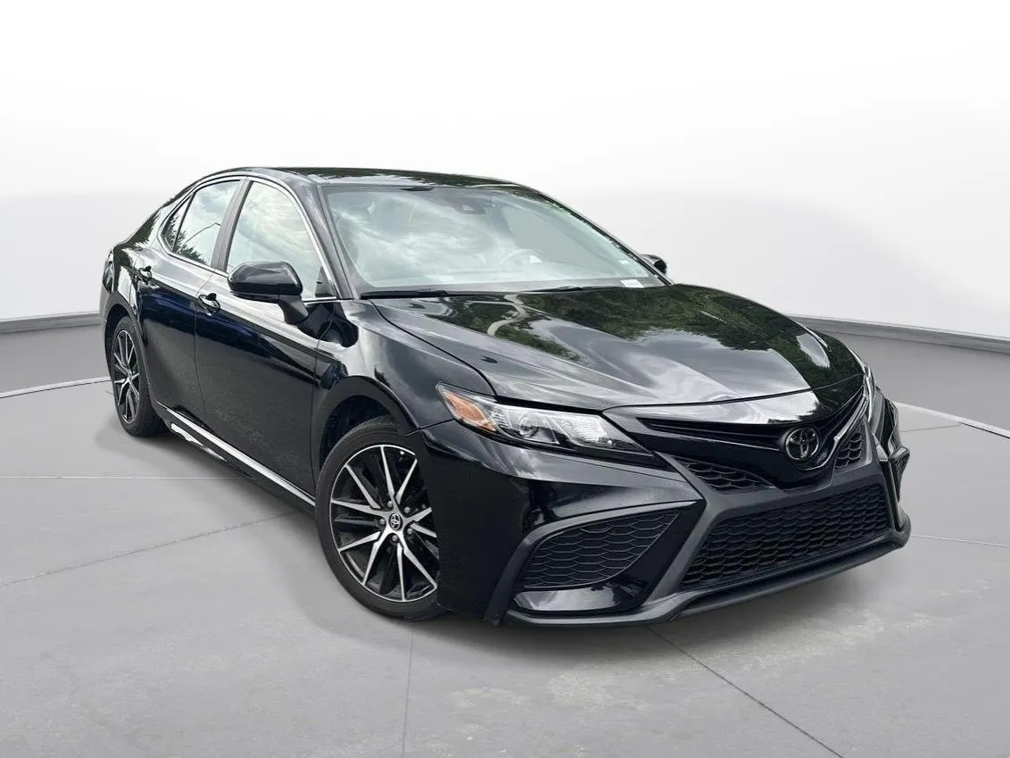 2024 Toyota Camry SE thumbnail 4