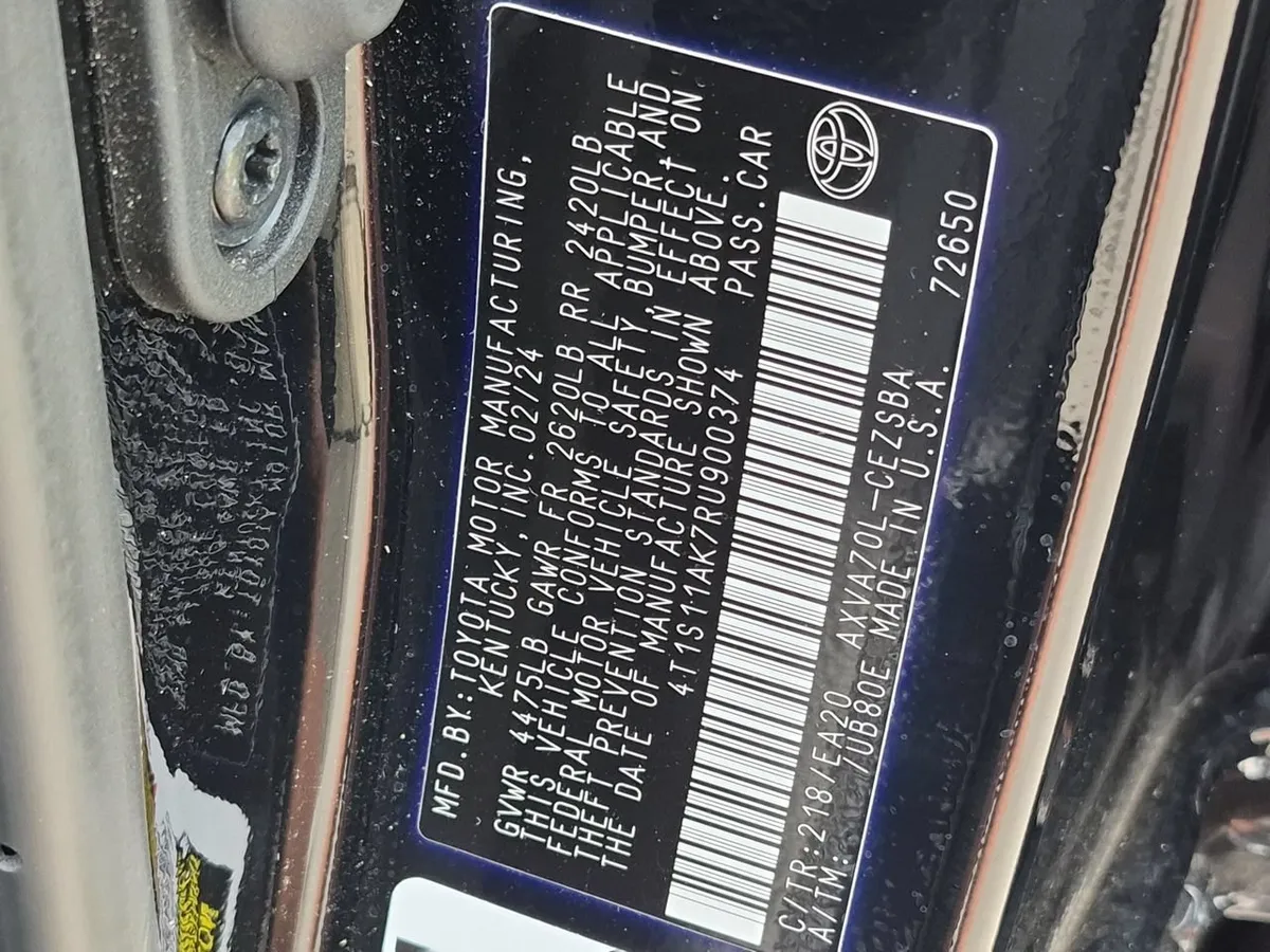 2024 Toyota Camry SE thumbnail 33