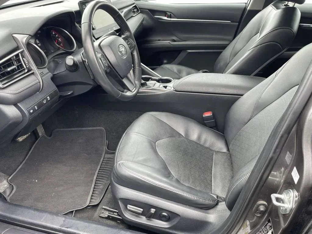 2024 Toyota Camry XSE thumbnail 12