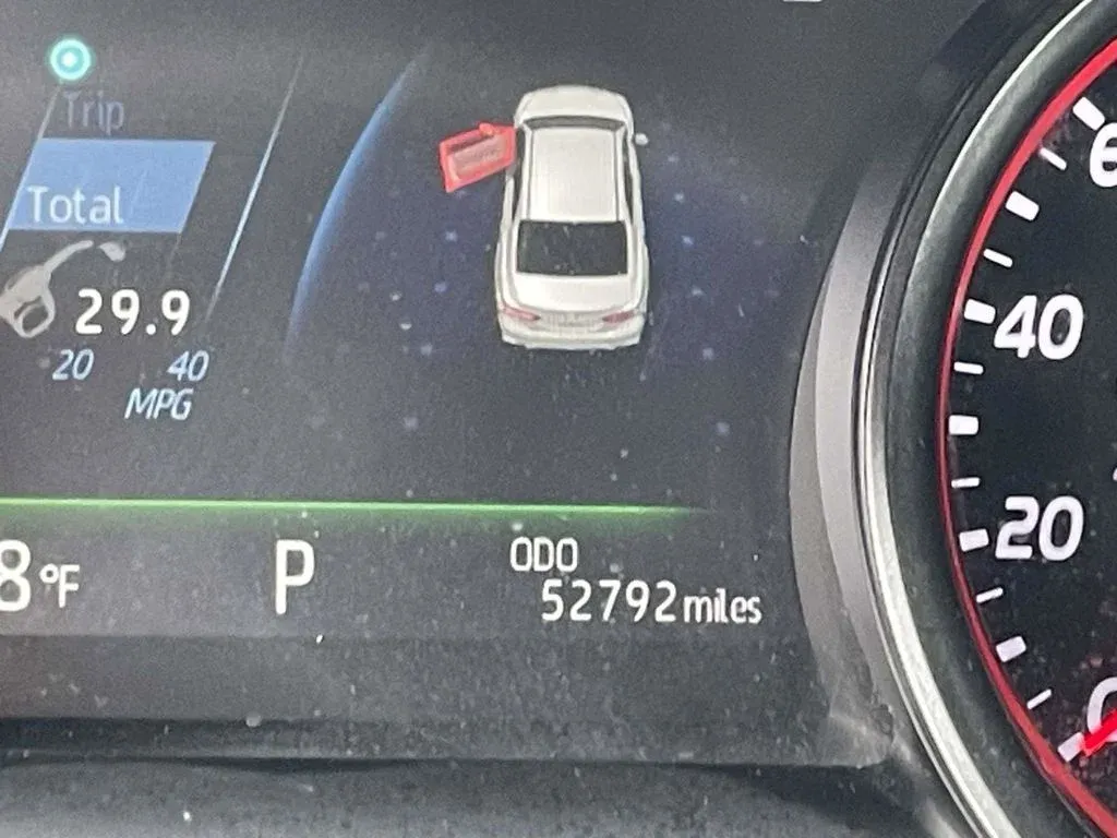 2024 Toyota Camry XSE thumbnail 26