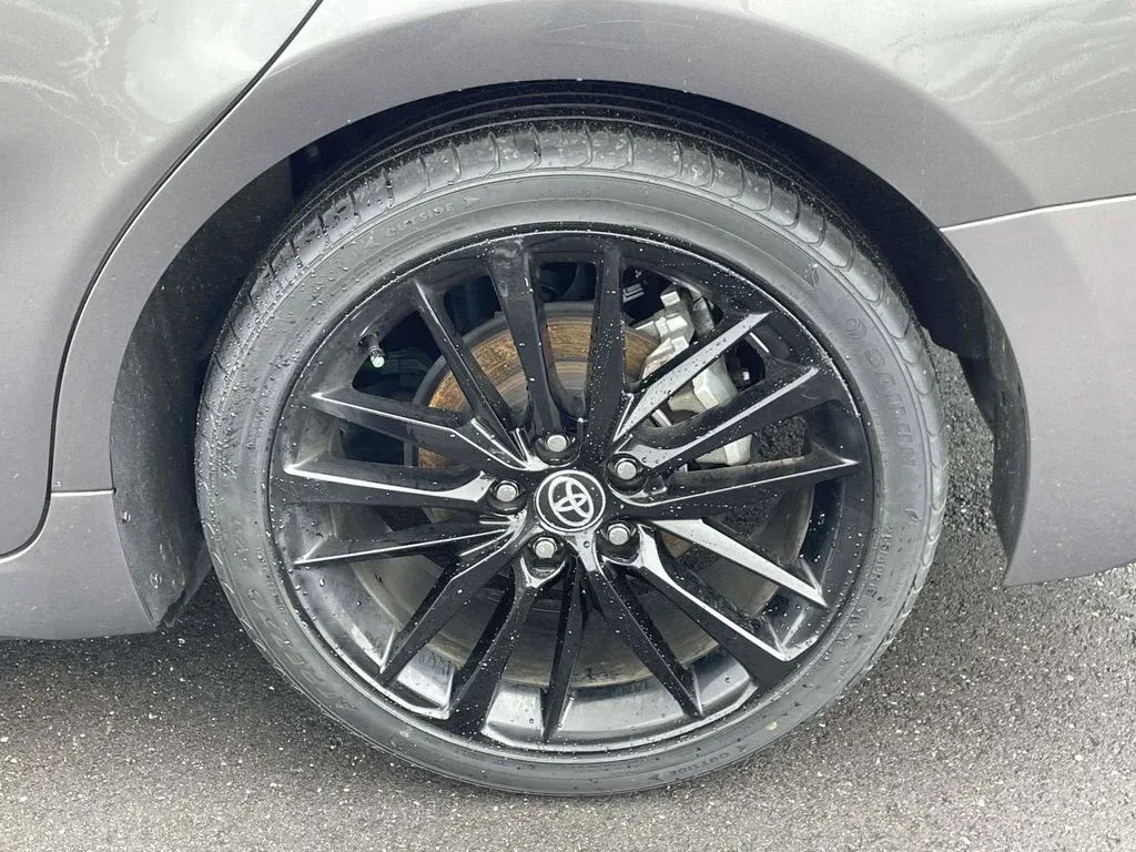 2024 Toyota Camry XSE thumbnail 29