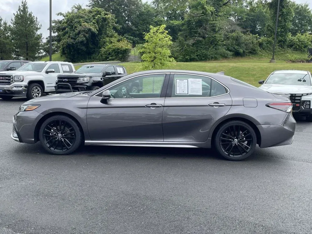 2024 Toyota Camry XSE thumbnail 6