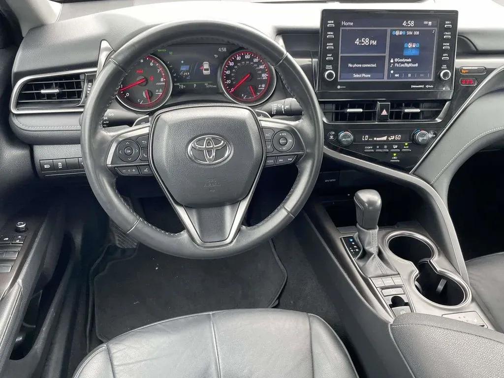 2024 Toyota Camry XSE thumbnail 9