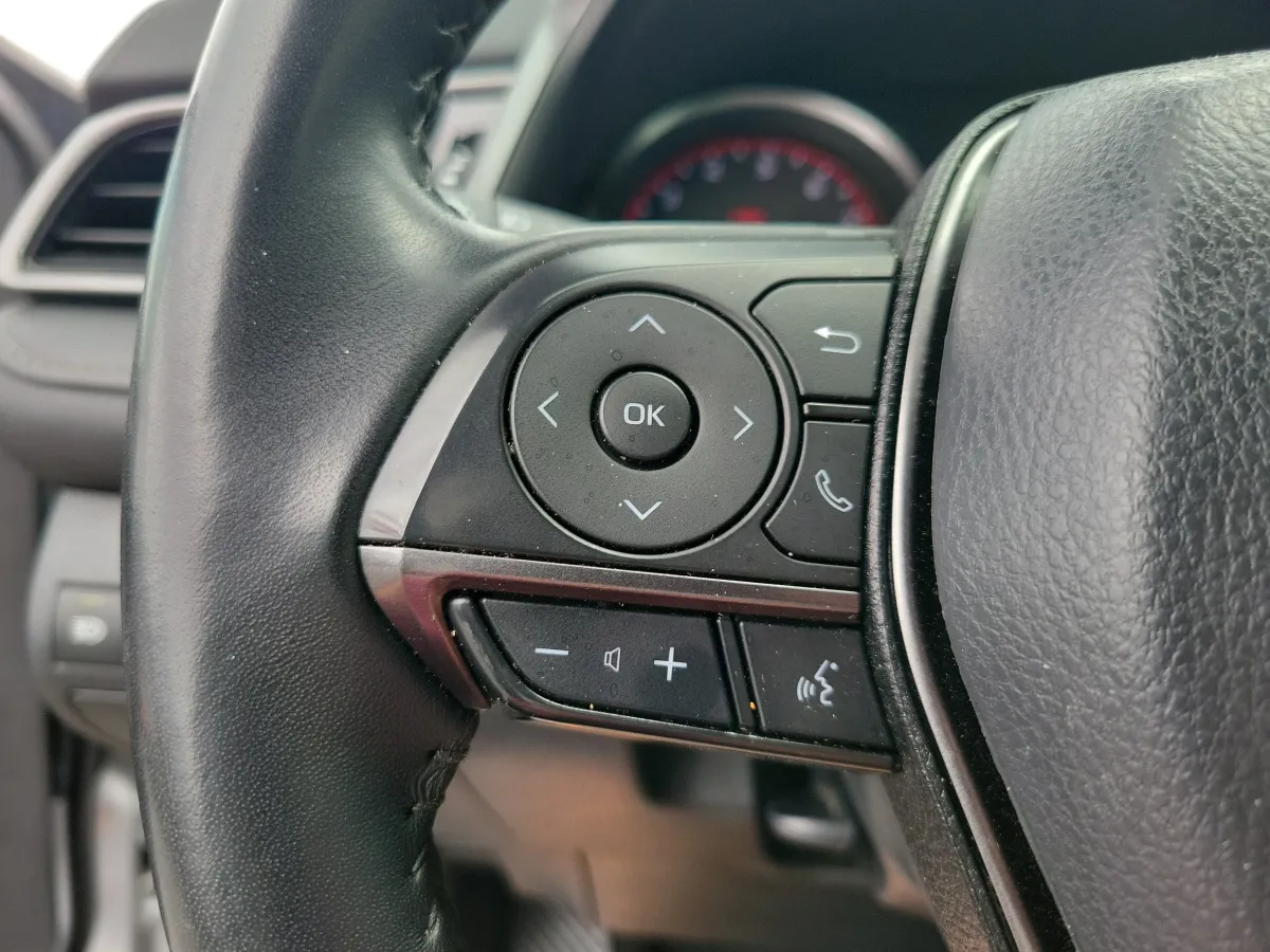 2024 Toyota Camry XSE thumbnail 16