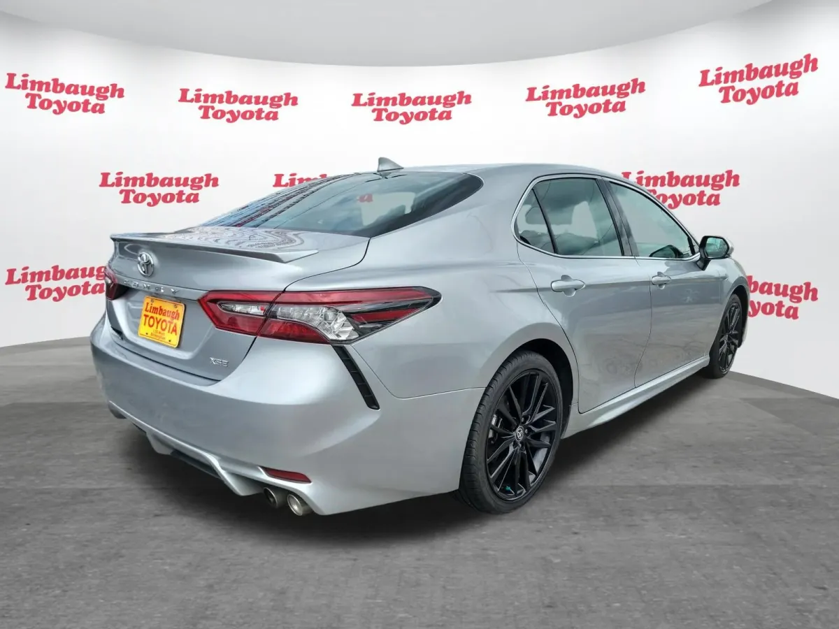 2024 Toyota Camry XSE thumbnail 23