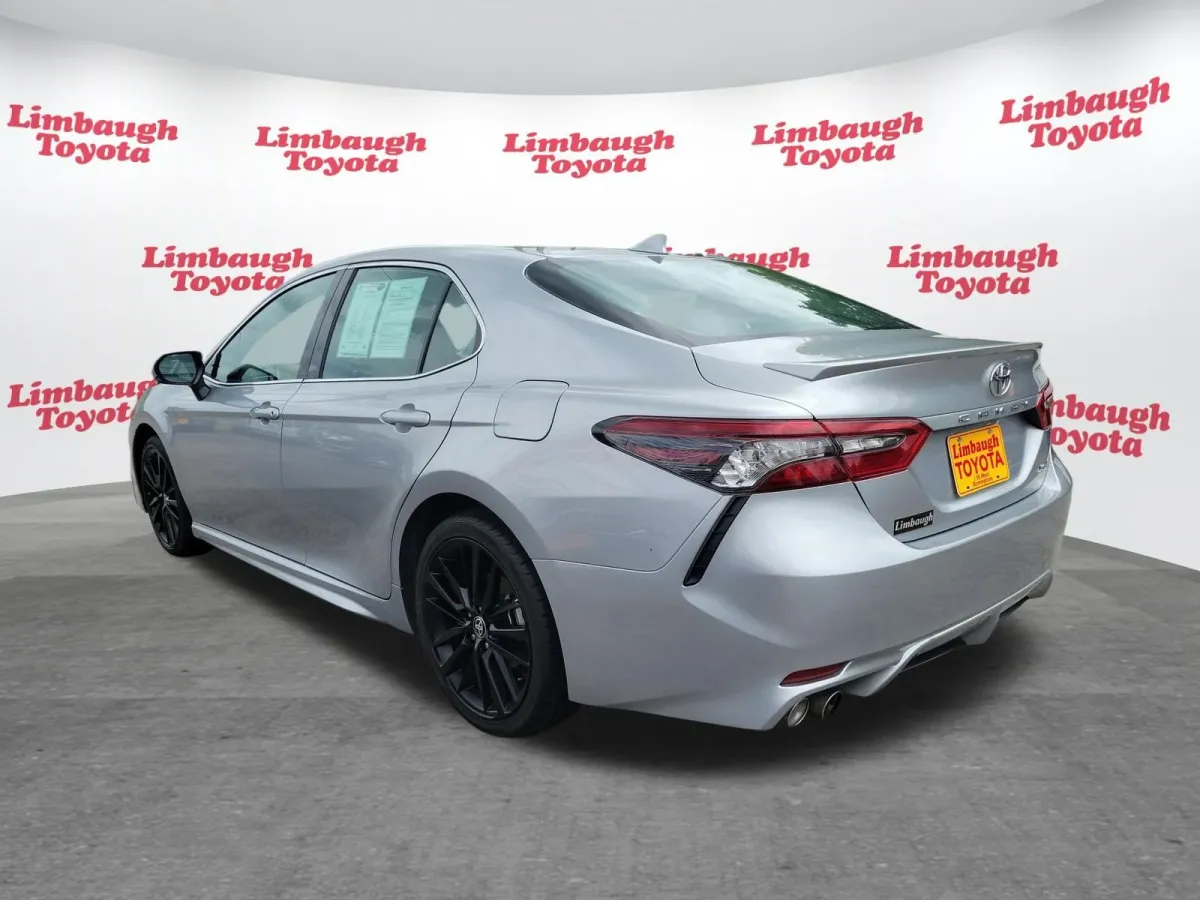 2024 Toyota Camry XSE thumbnail 25