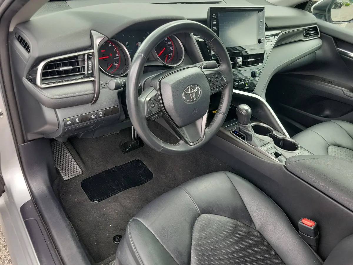 2024 Toyota Camry XSE thumbnail 4