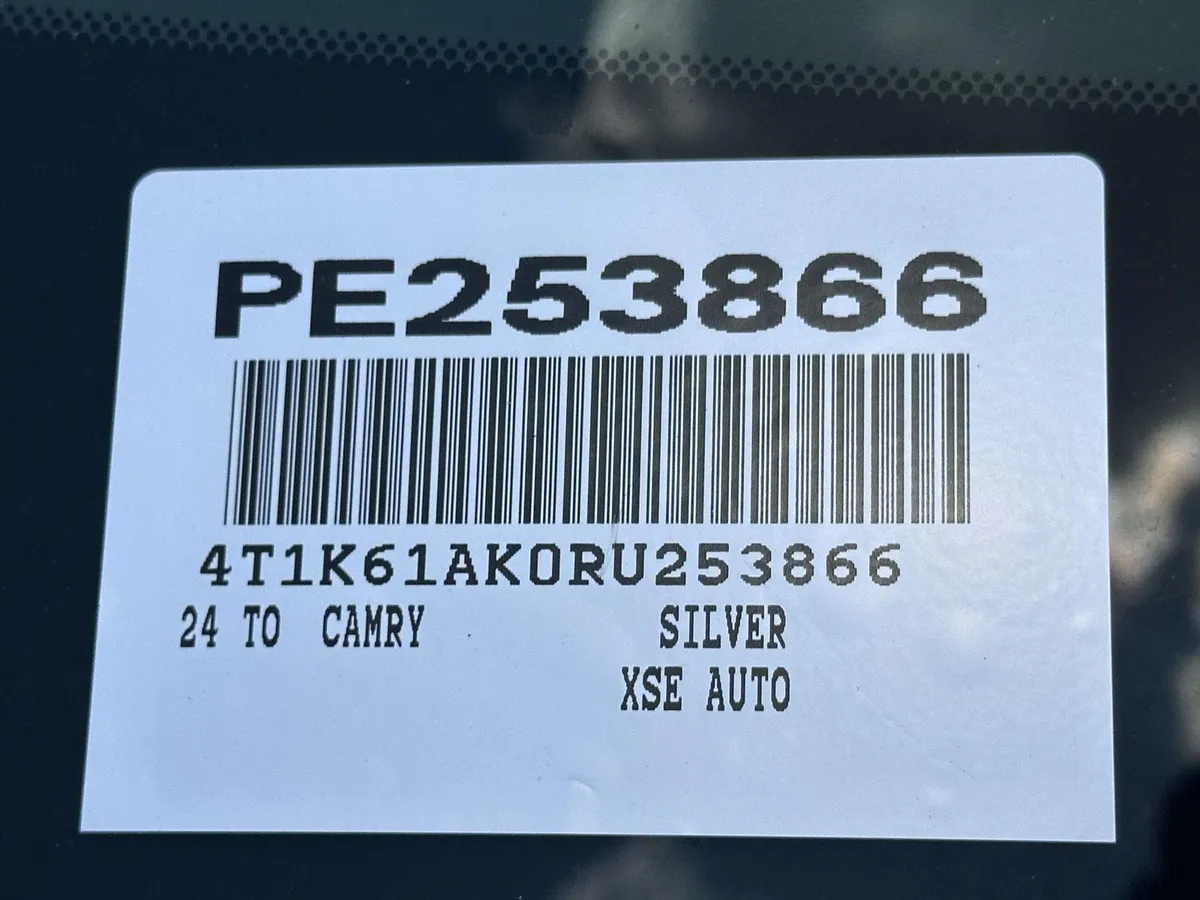 2024 Toyota Camry XSE thumbnail 15
