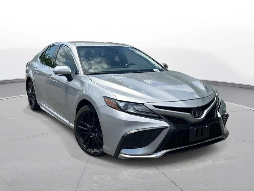 2024 Toyota Camry XSE thumbnail 4