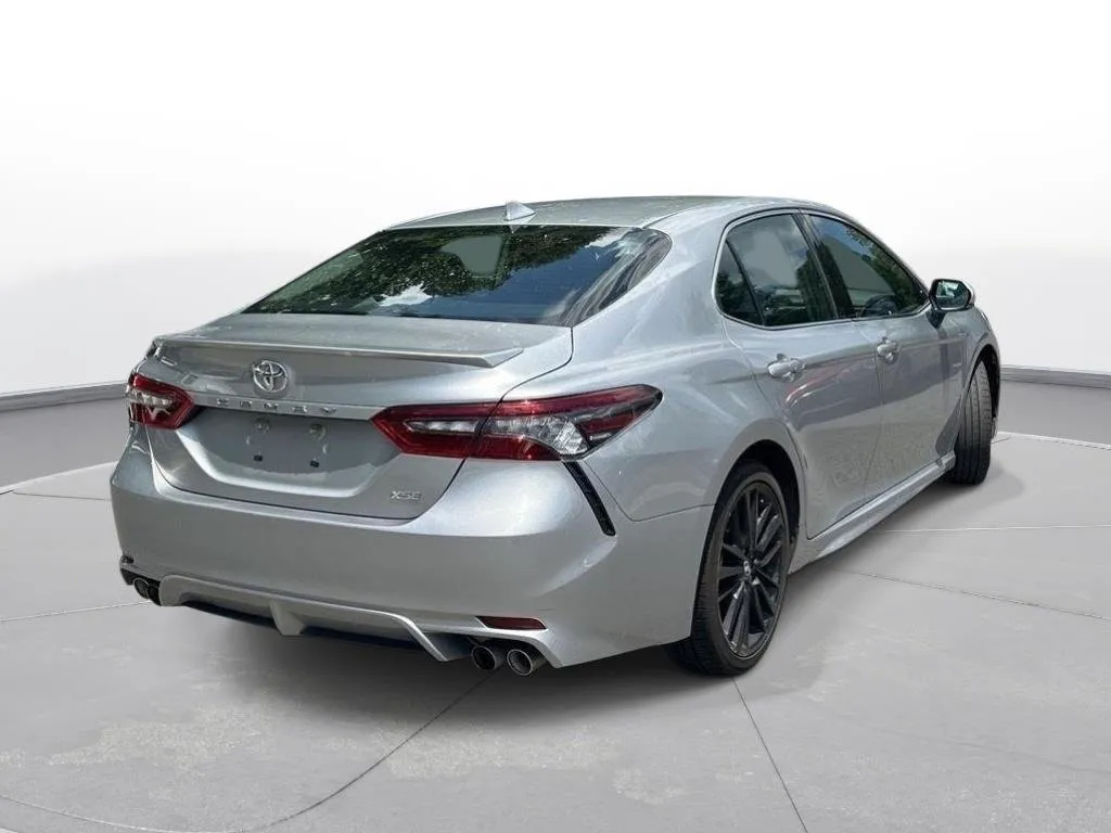 2024 Toyota Camry XSE thumbnail 6