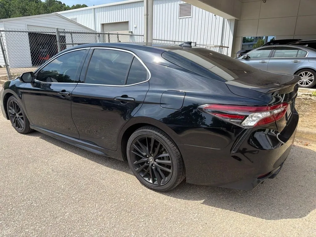 2024 Toyota Camry XSE thumbnail 2