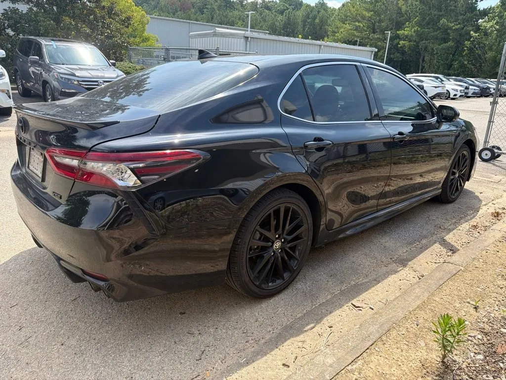2024 Toyota Camry XSE thumbnail 3