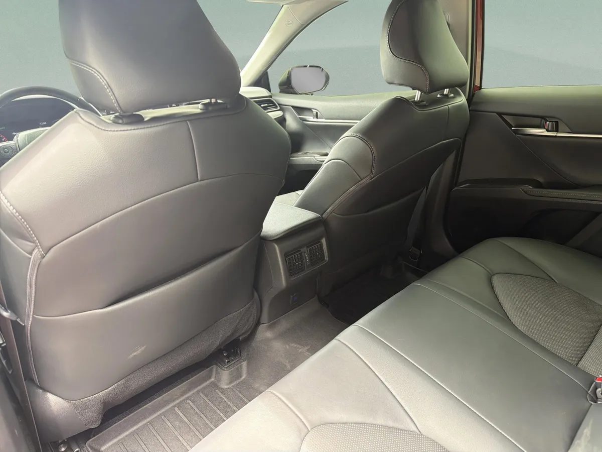 2024 Toyota Camry XSE thumbnail 13