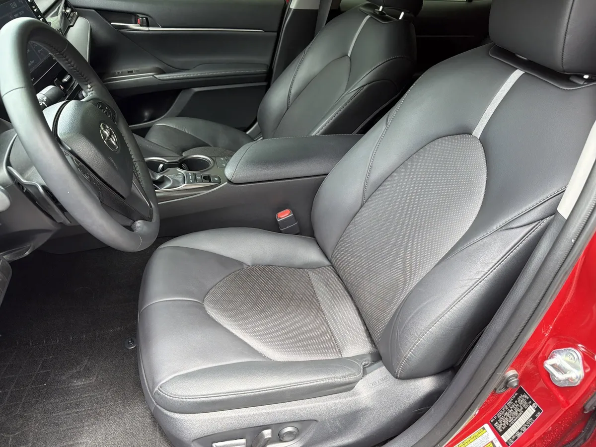 2024 Toyota Camry XSE thumbnail 16