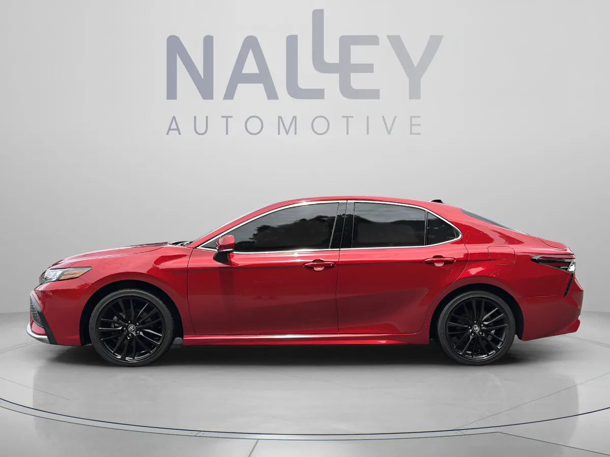 2024 Toyota Camry XSE thumbnail 2