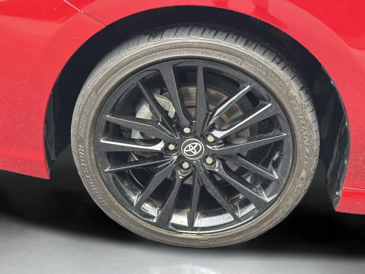 2024 Toyota Camry XSE thumbnail 30