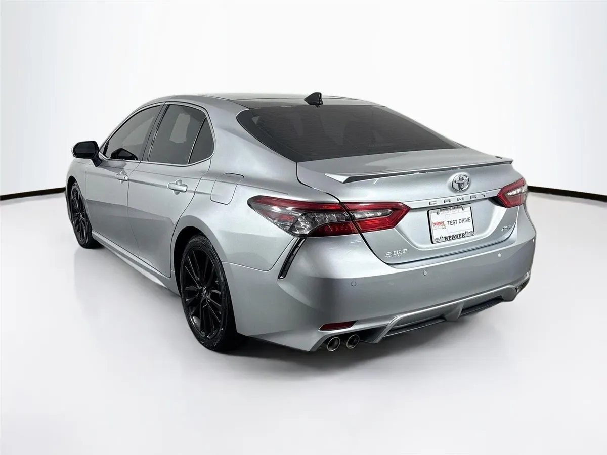 2024 Toyota Camry XSE V6 thumbnail 12