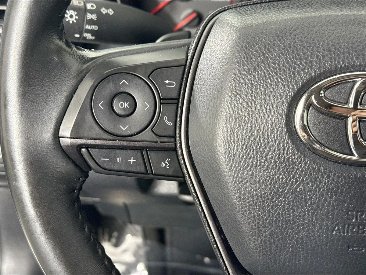 2024 Toyota Camry XSE V6 thumbnail 17