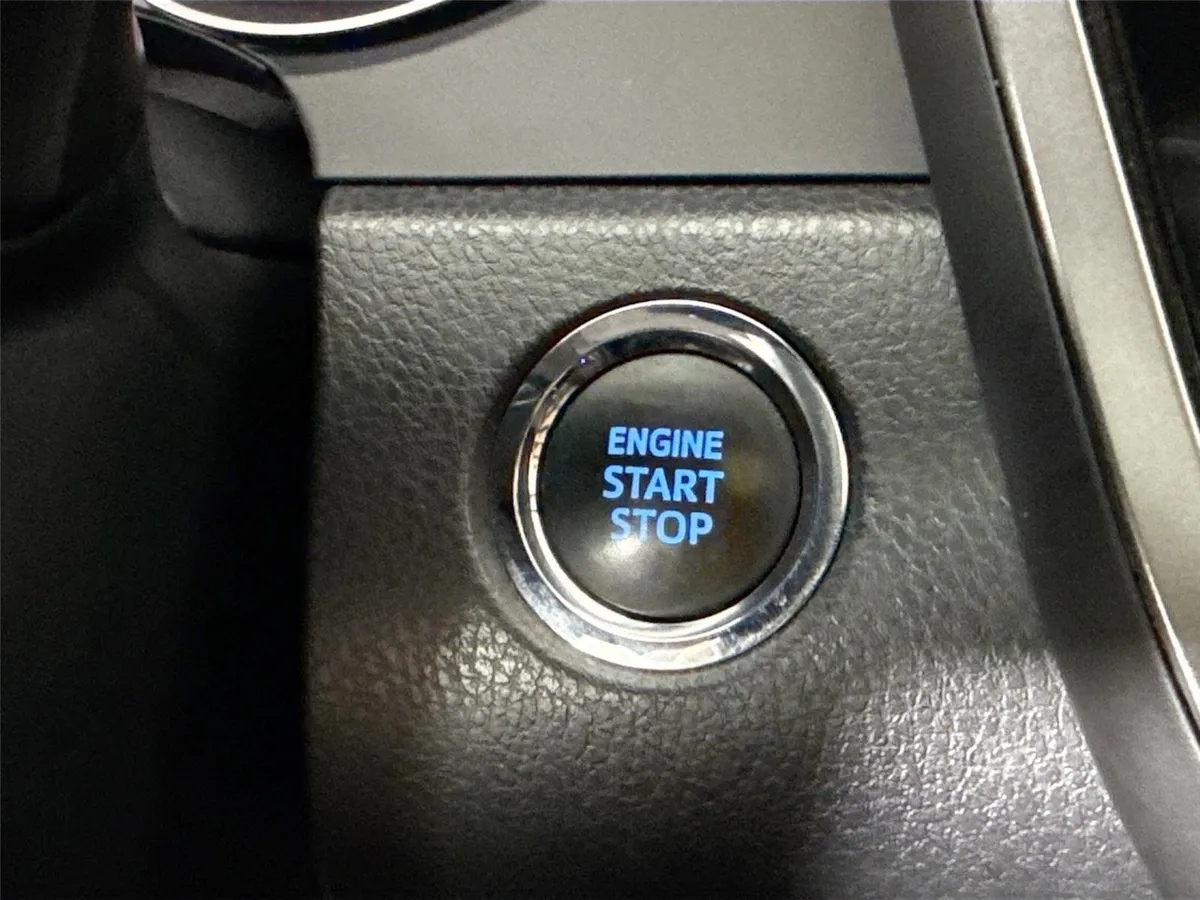 2024 Toyota Camry XSE V6 thumbnail 21