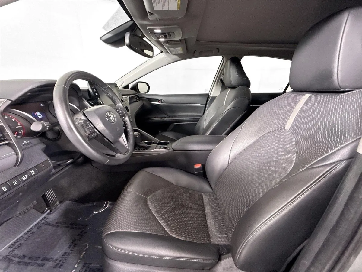2024 Toyota Camry XSE V6 thumbnail 3
