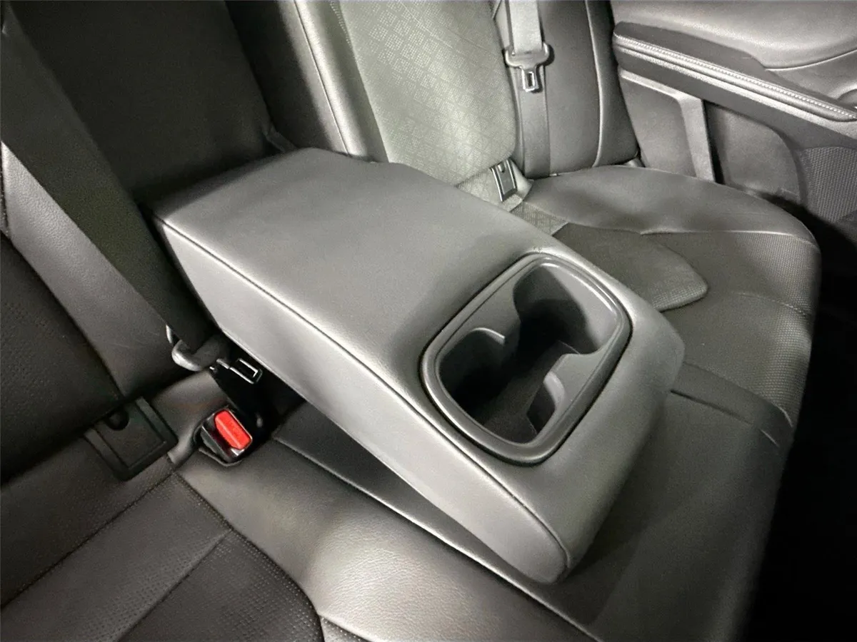 2024 Toyota Camry XSE V6 thumbnail 40