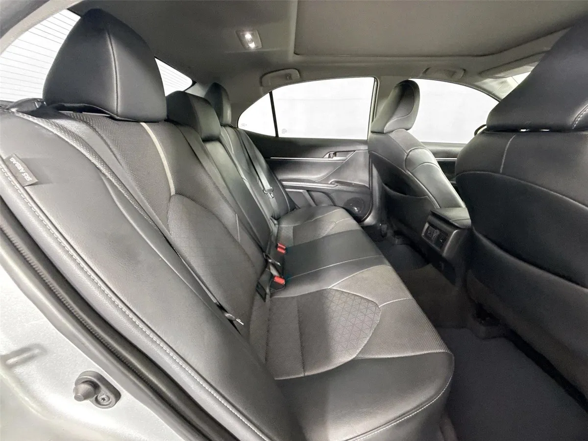 2024 Toyota Camry XSE V6 thumbnail 41