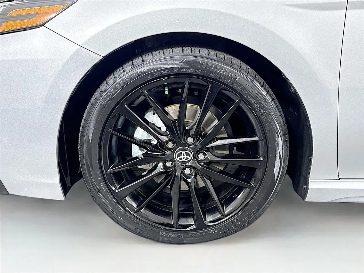 2024 Toyota Camry XSE V6 thumbnail 45