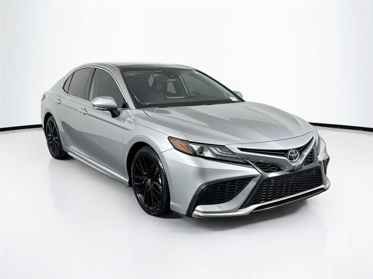 2024 Toyota Camry XSE V6 thumbnail 9