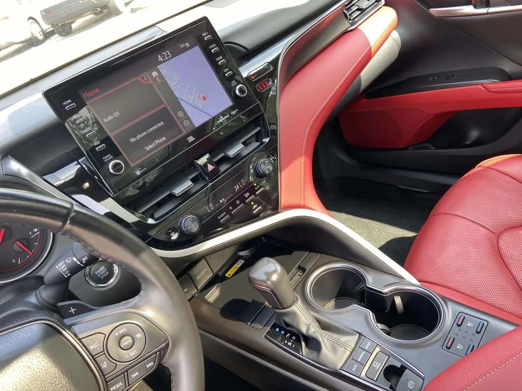 2024 Toyota Camry XSE V6 thumbnail 19