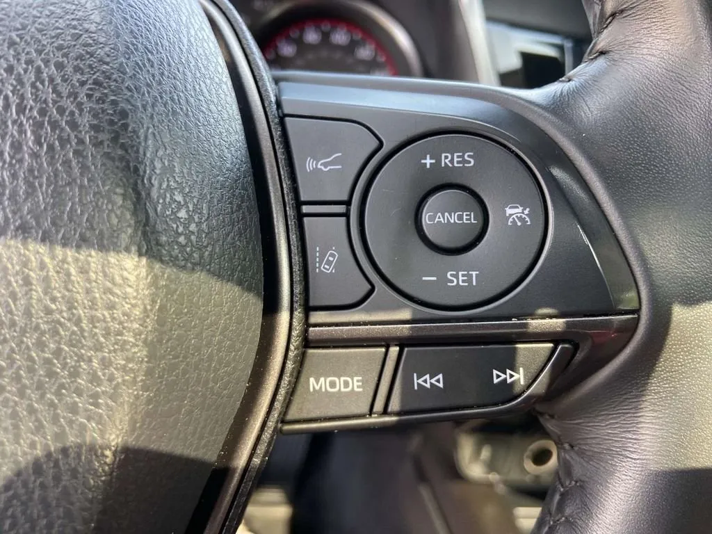 2024 Toyota Camry XSE V6 thumbnail 34