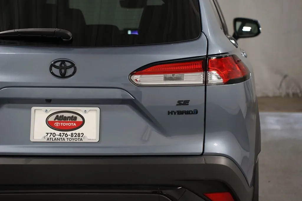 2024 Toyota Corolla Cross Hybrid SE thumbnail 10