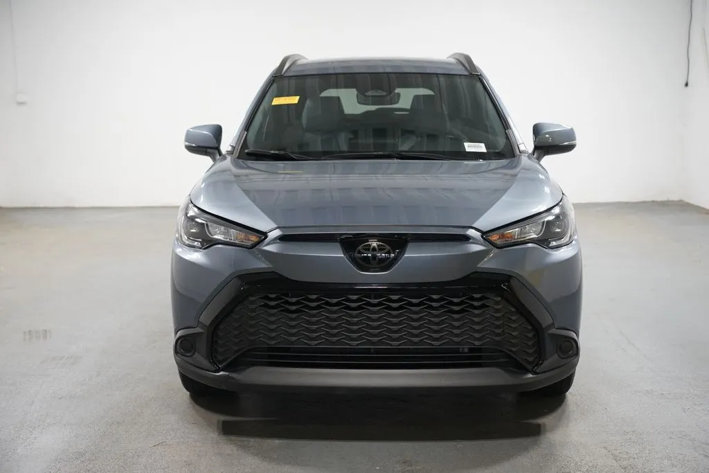 2024 Toyota Corolla Cross Hybrid SE thumbnail 2