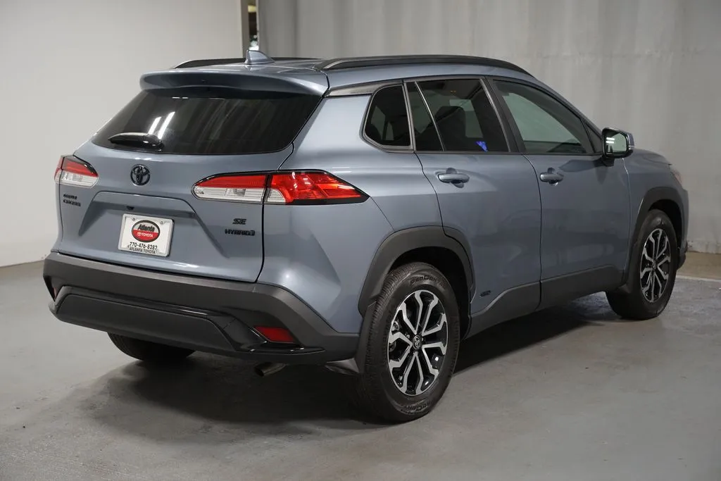 2024 Toyota Corolla Cross Hybrid SE thumbnail 8