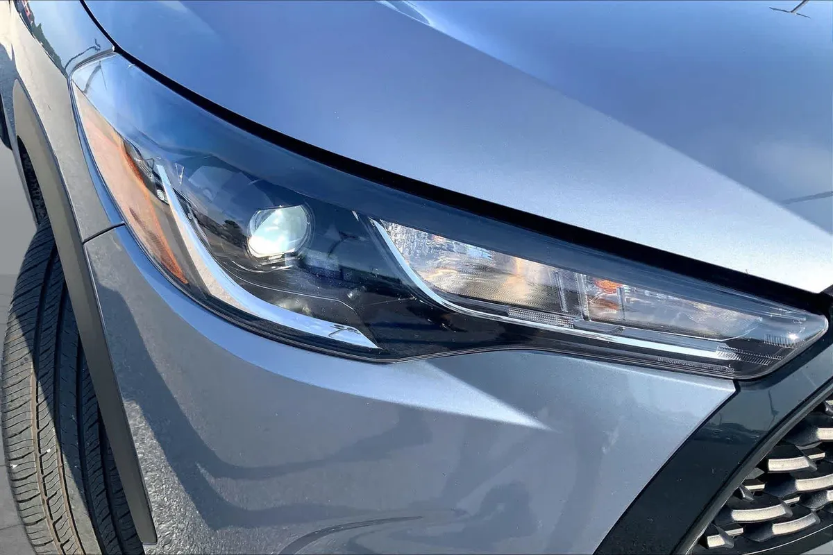 2024 Toyota Corolla Cross L thumbnail 26