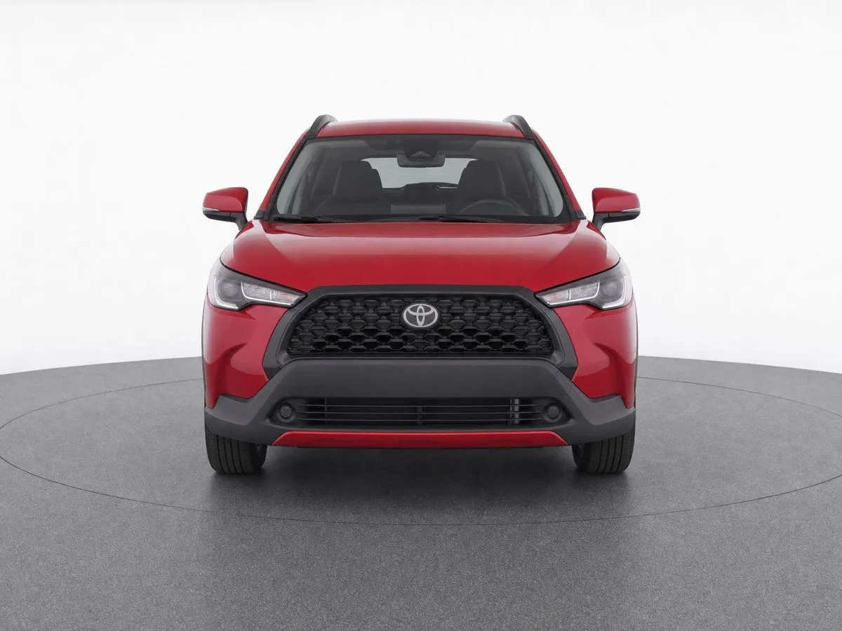 2024 Toyota Corolla Cross LE thumbnail 5