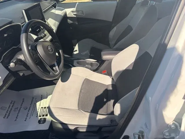 2024 Toyota Corolla Hatchback SE thumbnail 25