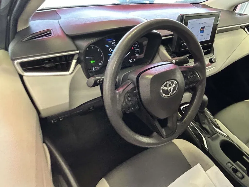 2024 Toyota Corolla Hybrid LE thumbnail 12